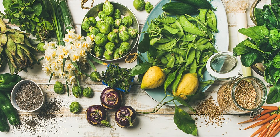 légumes verts présentation sur table